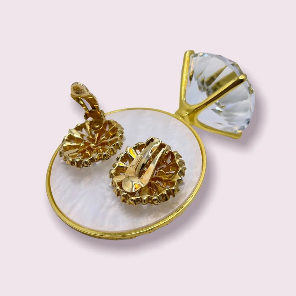 SOLD:Vintage 1960 Signed Trifari Crown Earrings Clip On - Picture 2 of 6